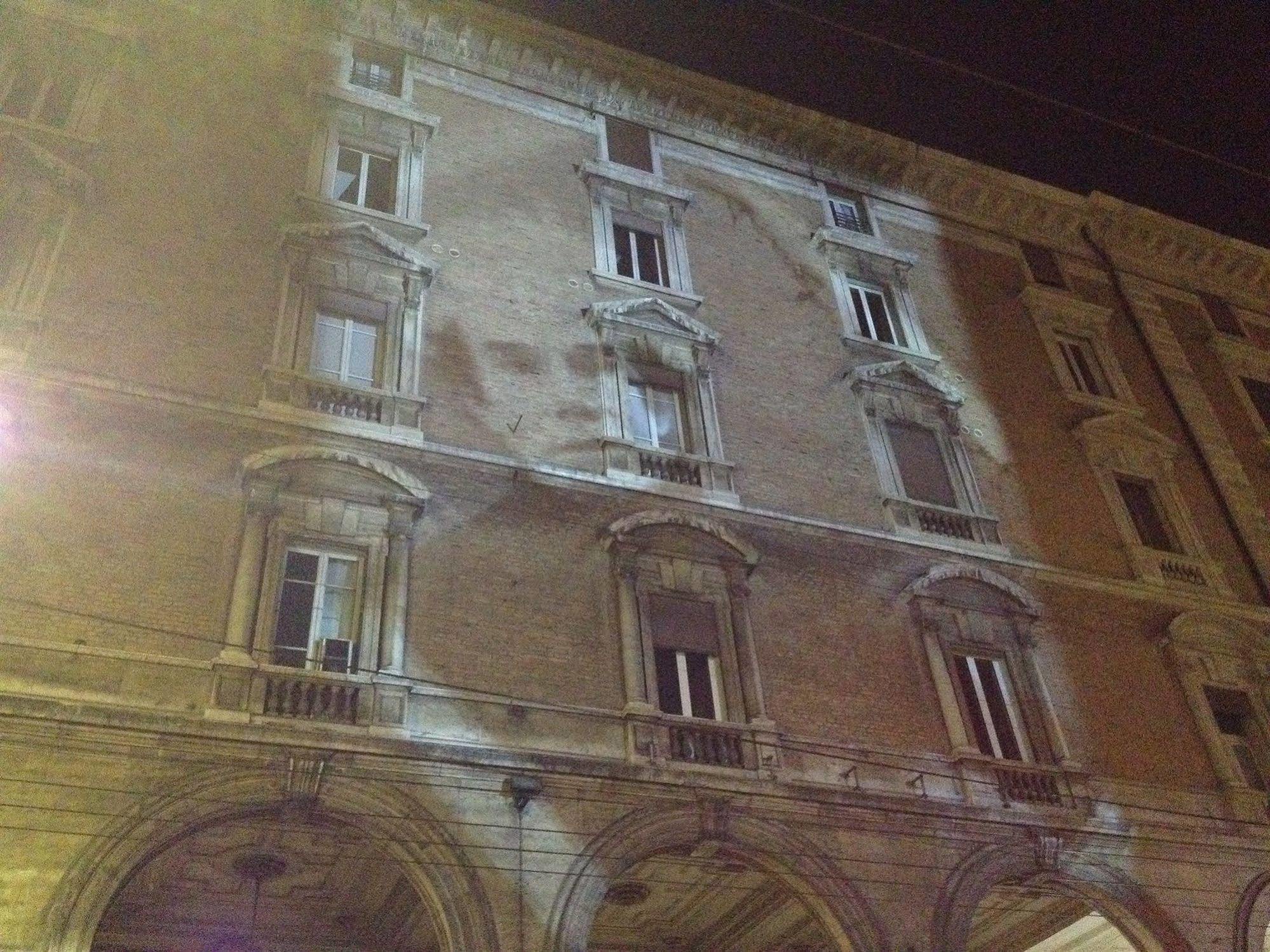 Alle Torri Bologna Buitenkant foto