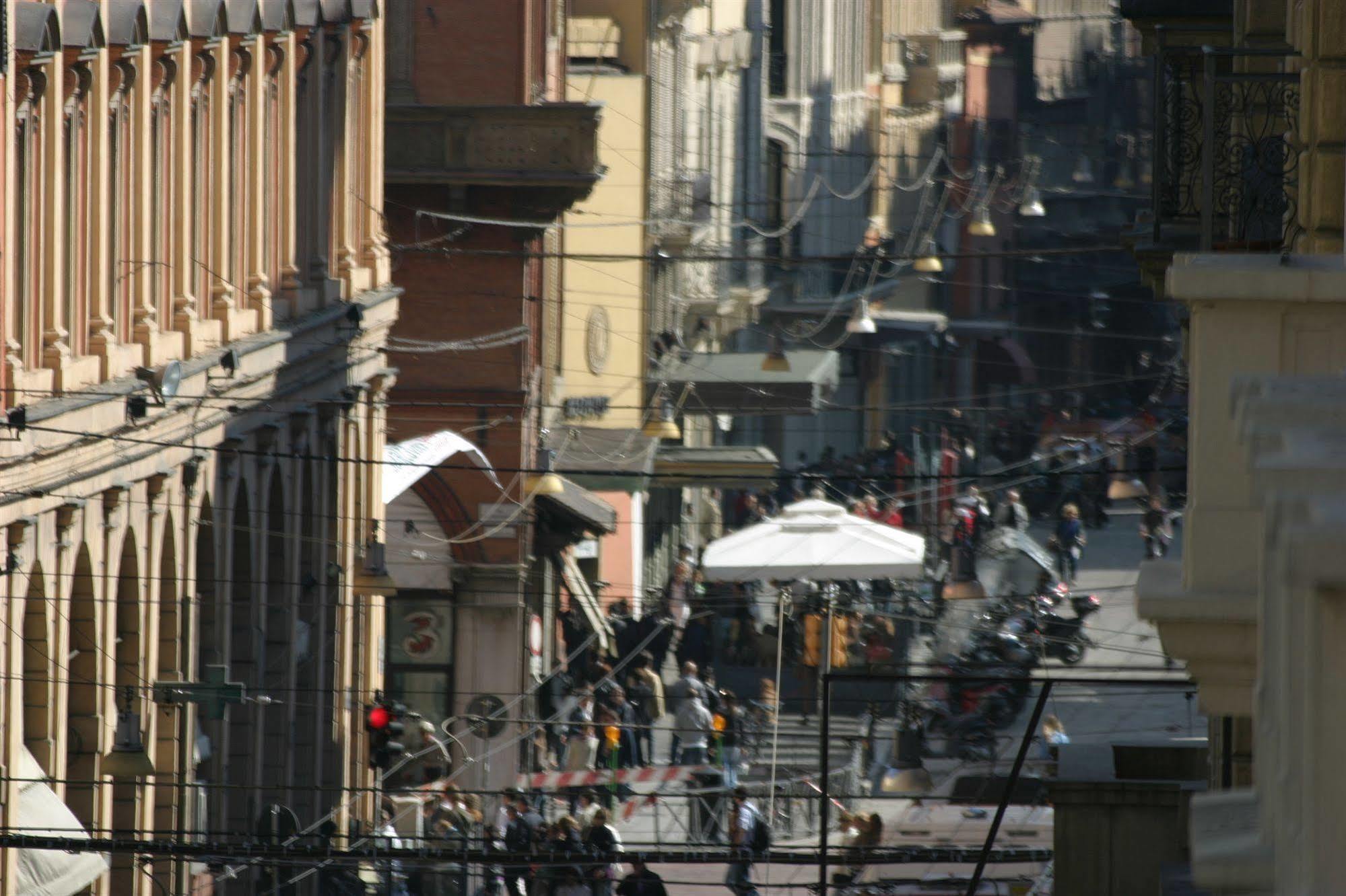Alle Torri Bologna Buitenkant foto